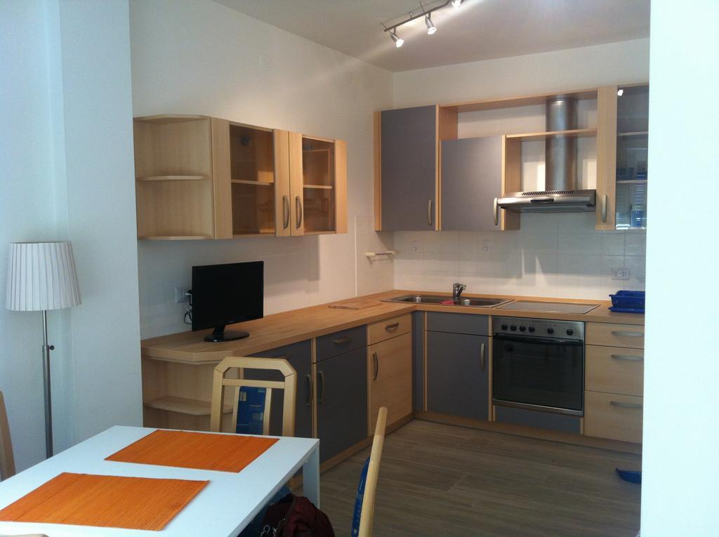 Casa Laurino In Centro A Bolzano Appartement Kamer foto